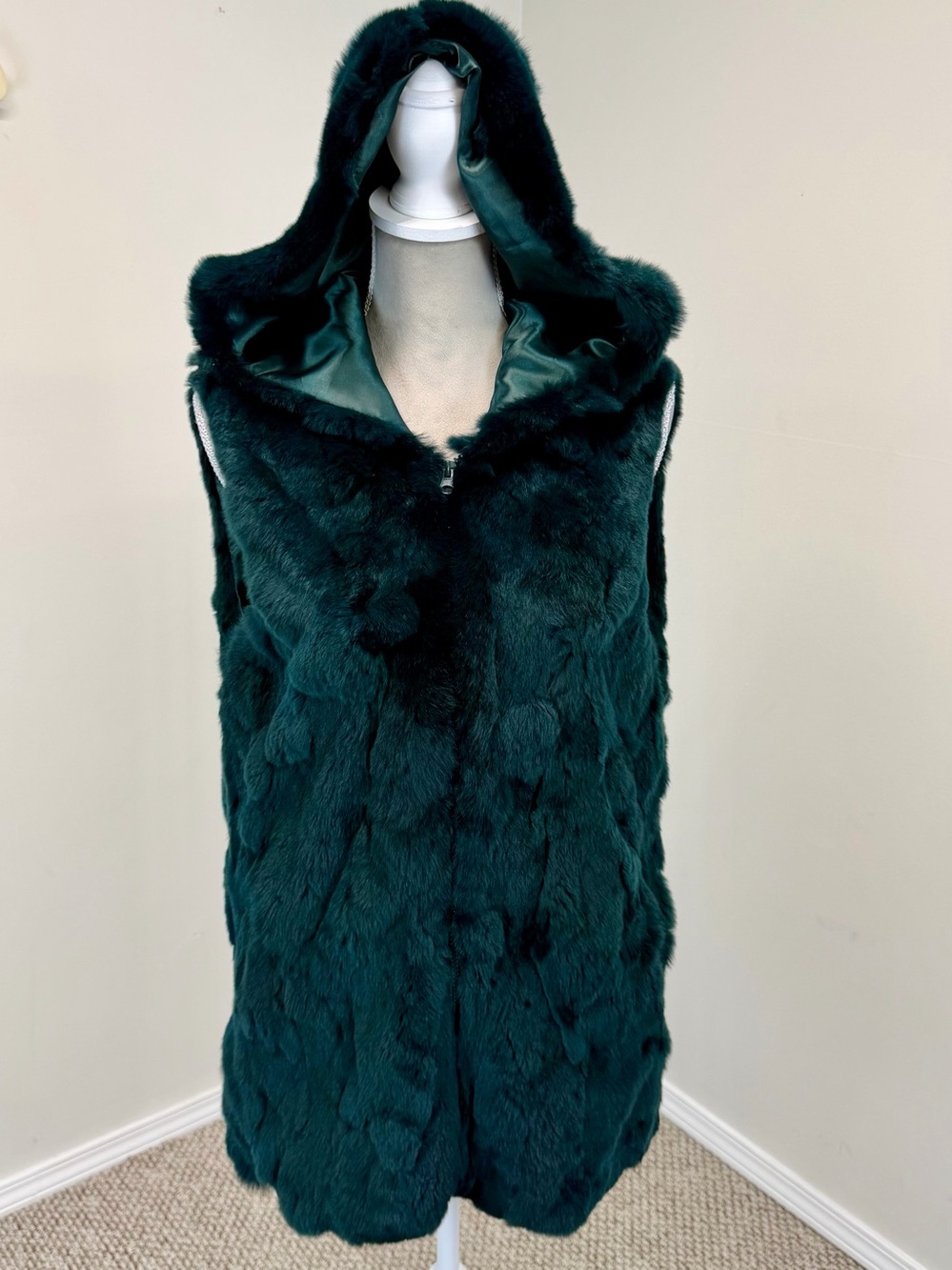 El Corte Ingles Real Rabbit Fur Vest Jacket Women M Hood Dark Green Luxury NWOT